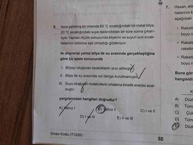 Isica yalitilmiş bir ortamda 80 °C sIcaklığındaki bir metal bilye, 20C sIcakiiğındaki...