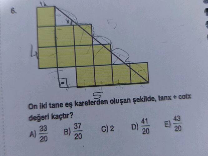 On iki tane eş karelerden oluşan şekilde, tan x + ot x değeri kaçtır?