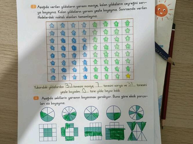 S Asağida verilen yildızların yarısin maviye, kalan yildızların çeyreğini sar- ya...