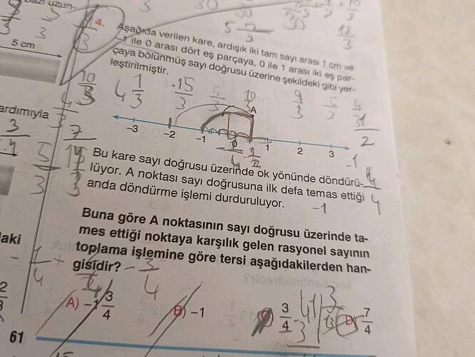 Aşağıda verilen kare, ardışık iki tam sayı arası 1 cm ve 0 ile 1 arası dört eş parçaya,...