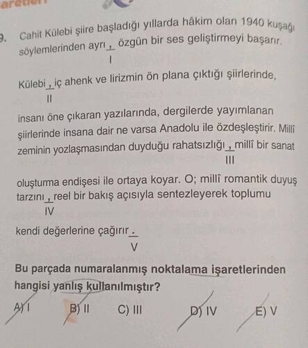 Cahit Külebi şiire başladığı yıllarda hâkim olan 1940 kuşağı söylemlerinden ayrı, özgün...