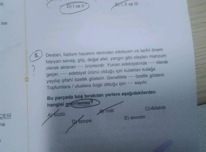Destan, toplum hayatını derinden etkileyen ve tarihî önem taşıyan savaş, göç, doğal...